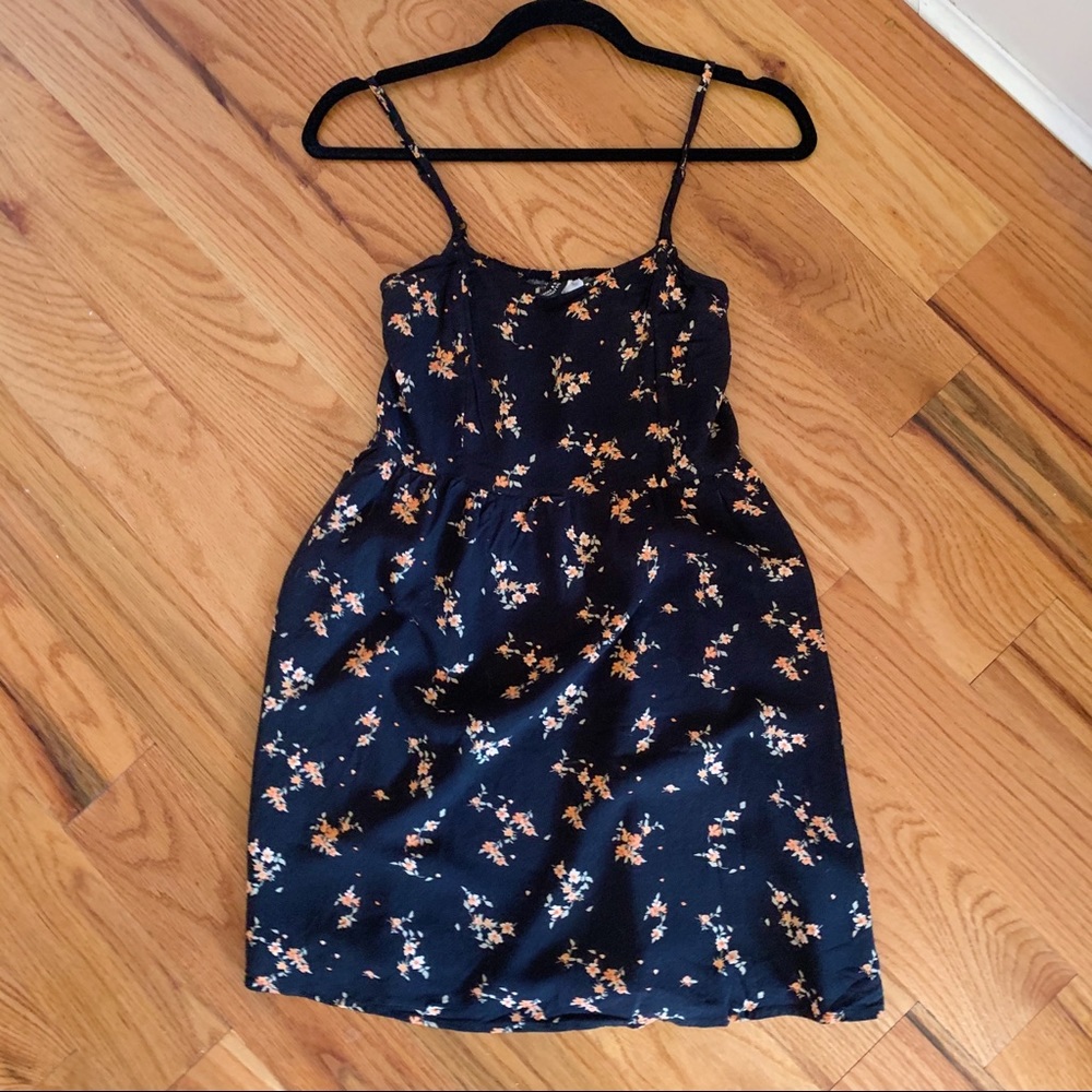 H&M (Divided) black floral print dress